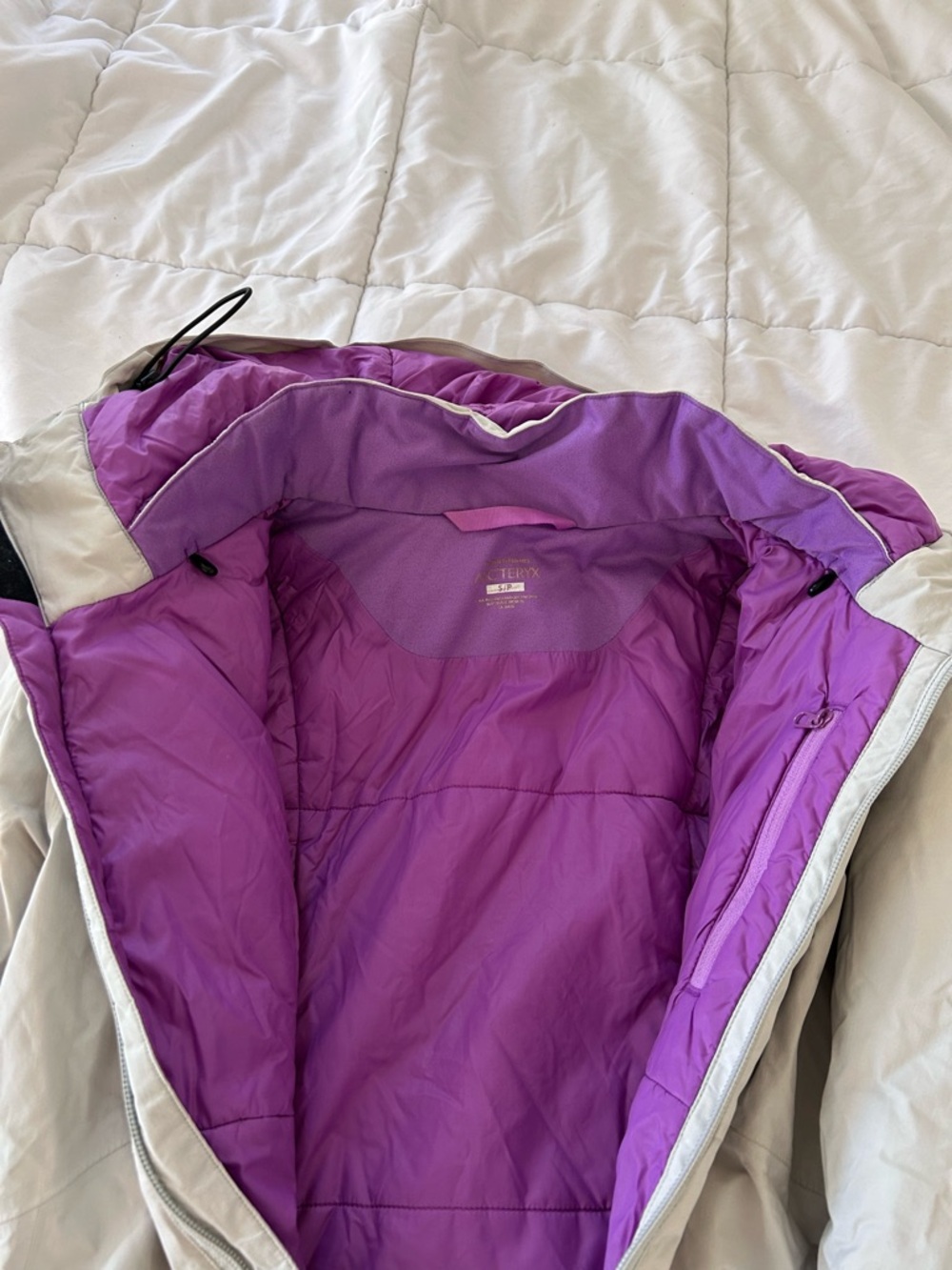 Arc'teryx Sylva Long Parka Light Gray Coat with Purple Hood Lining windstopper - Picture 8 of 12